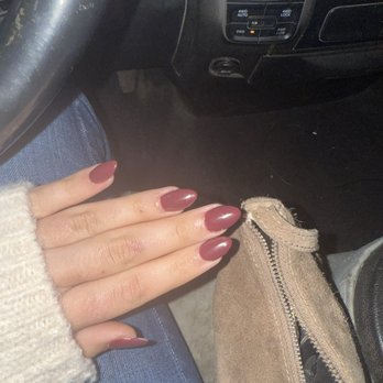 Linda's Nails And Spa 2 - Burgundy nails for the holidays!! - Nail Salons Near Me - Truckee, California Linda's Nails And Spa 2 - Burgundy nails for the holidays!! - Nail Salons Near Me - Truckee, California