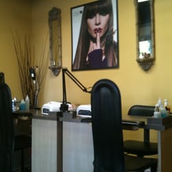 Nuestro Day Spa - Mani stations