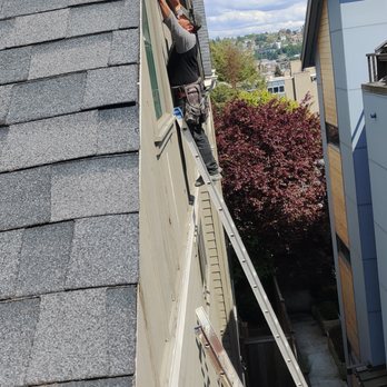 Brisema - Brisema replaced wood siding, damaged by woodpecker, with indestructible hardie-board panel. - Siding Near Me Brisema - Brisema replaced wood siding, damaged by woodpecker, with indestructible hardie-board panel. - Siding Near Me