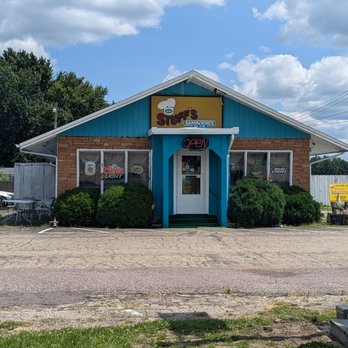 Stuff’s Restaurant - Don't let this little house fool ya -- is full of good food AND great people! - American Near Me - Wisconsin Dells, Wisconsin Stuff’s Restaurant - Don't let this little house fool ya -- is full of good food AND great people! - American Near Me - Wisconsin Dells, Wisconsin