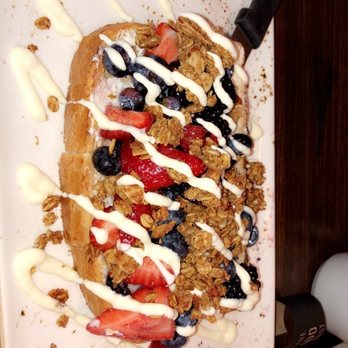 First Watch - MIXED BERRY SHAREABLE - Breakfast & Brunch Near Me - Louisville, Kentucky
