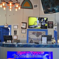 Rapid Repair Auto Center - SHOW THIS WAITING ROOM AREA TO YOUR FRIENDS THAT LIKE TO GO TO THE DEALERSHIP AND PAY MORE.