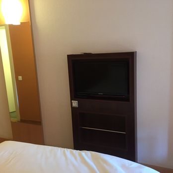 Ibis Barcelona Centro - TV in room - Hotels Near Me - Barcelona, B
