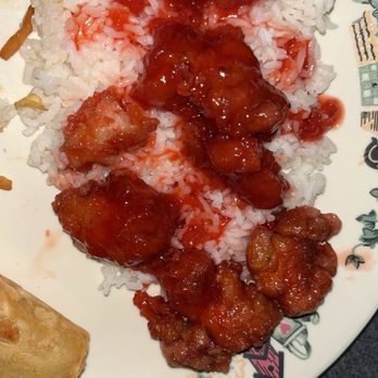 Sze Chuan Restaurant - Not sure if this was orange chicken or sesame chicken, both looked the same & were nearly identical in flavor - Szechuan Near Me - West Allis, Wisconsin Sze Chuan Restaurant - Not sure if this was orange chicken or sesame chicken, both looked the same & were nearly identical in flavor - Szechuan Near Me - West Allis, Wisconsin