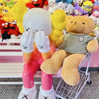 Magic Claw - Toy Stores Near Me - Las Vegas, Nevada Magic Claw - Toy Stores Near Me - Las Vegas, Nevada