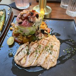 Willow & Ivy - Baby Iceberg Wedge with Two Blues (with added chicken breast)