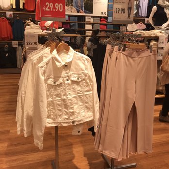 Uniqlo - Men's Clothing Near Me - Seattle, Washington Uniqlo - Men's Clothing Near Me - Seattle, Washington