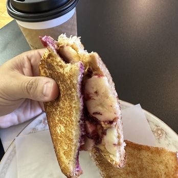 Gigis Coffee House - PB & J - Breakfast & Brunch Near Me - Evanston, Wyoming