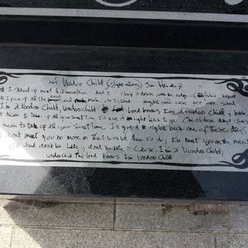 Jimi Hendrix Memorial - Landmarks & Historical Buildings Near Me - Renton, Washington