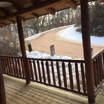 Rustic Ridge Log Cabins - Hotels Near Me - Merrimac, Wisconsin