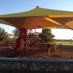 Esperanza Morena Park - Big kids playground