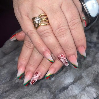 Lalu'a Nails & Spa - Christmas - Nail Salons Near Me - Silver Spring, Maryland