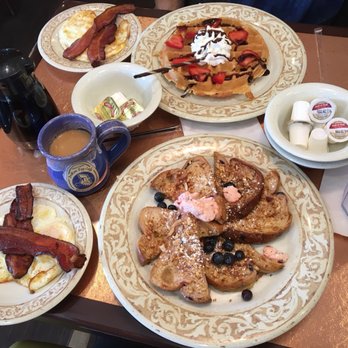 Another Broken Egg Cafe - Breakfast & Brunch Near Me - Winter Park, Florida