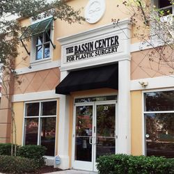 LazerLift- Orlando - Patients who opt for laser facelift in Orlando can reduce signs of aging on the face and neck and achieve a youthful-looking appearance.