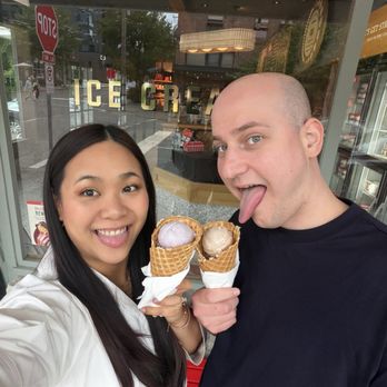 Salt & Straw - Ice Cream & Frozen Yogurt Near Me - Seattle, Washington Salt & Straw - Ice Cream & Frozen Yogurt Near Me - Seattle, Washington