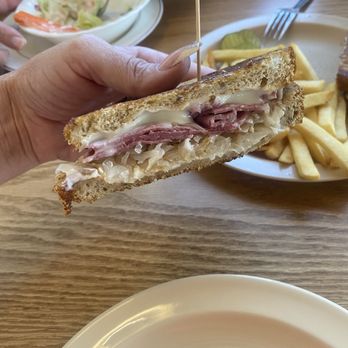Ludlow Cafe - Reuben - American Near Me - Ludlow, California