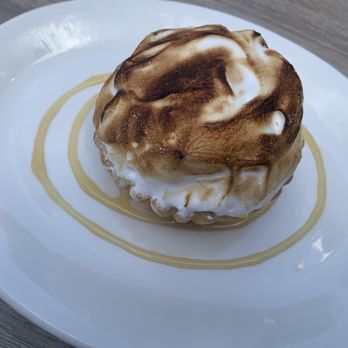 Vicinato Ristorante - Fabulous Lemon Meringue tart (meringue is fresh). Soooo good - Italian Near Me - Charlottetown, Prince Edward Island Vicinato Ristorante - Fabulous Lemon Meringue tart (meringue is fresh). Soooo good - Italian Near Me - Charlottetown, Prince Edward Island