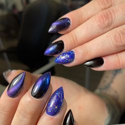 Pink Bamboo Hair & Nails Salon - Can you say stilettos?