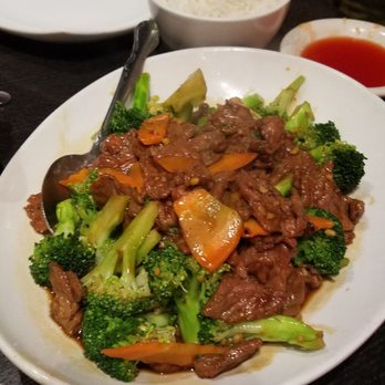 Domo Kitchen - Beef and broccoli - Sushi Bars Near Me - San Diego, California Domo Kitchen - Beef and broccoli - Sushi Bars Near Me - San Diego, California