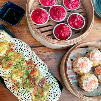Dumpling Time - Seafood Gyoza, Tom Yum Goong, & shui Mala Shrimp & Pork Siu Mai - Dim Sum Near Me - San Francisco, California