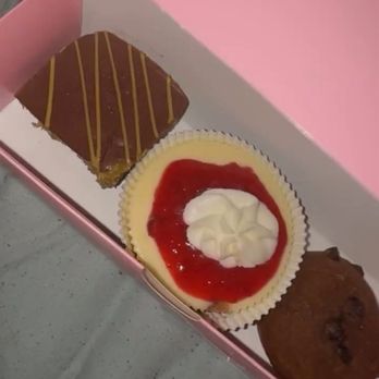 Crumbl - Carson - Dubai chocolate, strawberry cheese cake, pumpkin chocolate chip - Bakeries Near Me - Carson, California