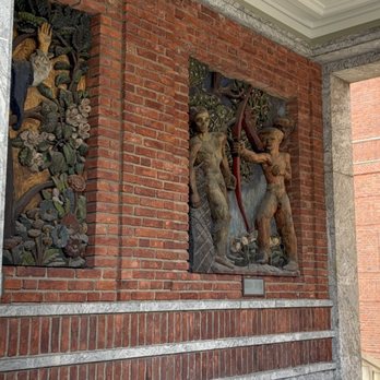 Rådhuset / Oslo City Hall - Landmarks & Historical Buildings Near Me - Oslo, 03