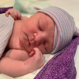 Calm baby after a water birth