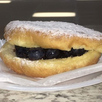 Donut Plus Restaurant - Snowberry donuts - Donuts Near Me - Lake Alfred, Florida