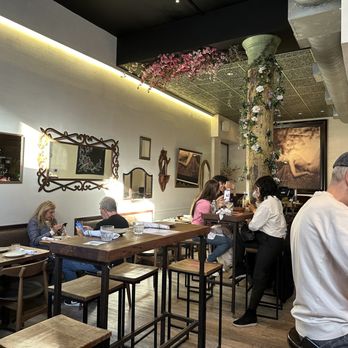 Ella Social - Monday afternoon happy hour - Tapas/Small Plates Near Me - New York, New York