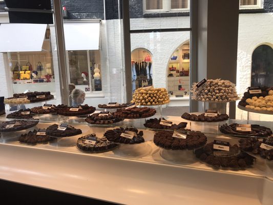 Puccini Bomboni by null