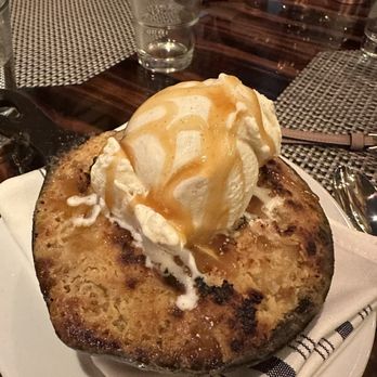 Roanoke - Caramel apple cobbler - Cocktail Bars Near Me - Chicago, Illinois
