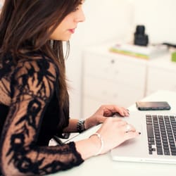 Naina Singla - Virtual Styling