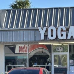 Hot Spot Power Yoga Neptune Beach - Sign