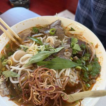 Tiem Mi Quon - Vietnamese Near Me - Garden Grove, California