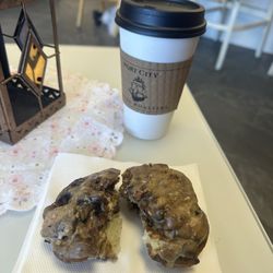 Pink Hippo Cafe - Maple bacon donut