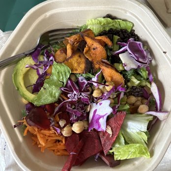 sweetgreen - Healthy Salads, Wraps, and Bowls - Majorly under portioned salad, missing ingredients and rock hard avocado. - Salad Near Me - Schaumburg, Illinois sweetgreen - Healthy Salads, Wraps, and Bowls - Majorly under portioned salad, missing ingredients and rock hard avocado. - Salad Near Me - Schaumburg, Illinois
