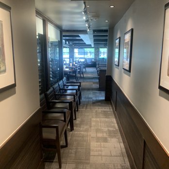 J. Alexander's - A nice clean hallway - New American Near Me - Columbus, Ohio