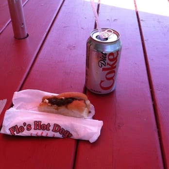 Flo's Hot Dogs - Hot Dogs Near Me - Cape Neddick, Maine Flo's Hot Dogs - Hot Dogs Near Me - Cape Neddick, Maine