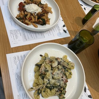 Sixty Vines - Wine Bars Near Me - Houston, Texas