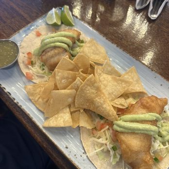 El Galleon - Baja fish tacos - American Near Me - Avalon, California El Galleon - Baja fish tacos - American Near Me - Avalon, California