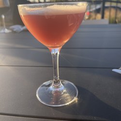 Well & Good - Strawberry gin fizz