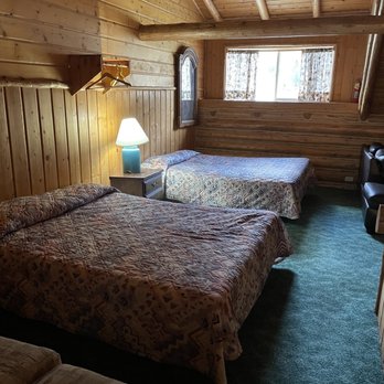 Wild Rose Ranch - Upstairs - Hotels Near Me - Island Park, Idaho Wild Rose Ranch - Upstairs - Hotels Near Me - Island Park, Idaho
