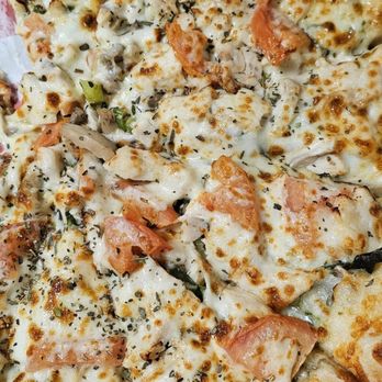 Villa Roma Pizza - Basil pesto chicken pizza - Pizza Near Me - Houston, Texas Villa Roma Pizza - Basil pesto chicken pizza - Pizza Near Me - Houston, Texas