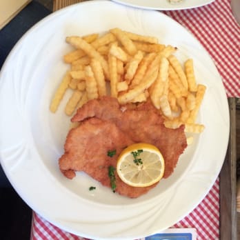 Zum Erdinger - "Kleines" Schnitzel! :D - Bavarian Near Me - Bad Zwischenahn, NI Zum Erdinger - "Kleines" Schnitzel! :D - Bavarian Near Me - Bad Zwischenahn, NI