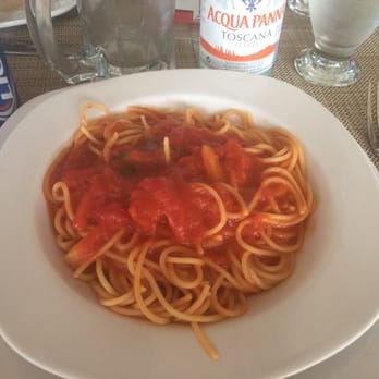 Rolandi's - Tomatoe spaghetti - Italian Near Me - Playa del Carmen, ROO Rolandi's - Tomatoe spaghetti - Italian Near Me - Playa del Carmen, ROO