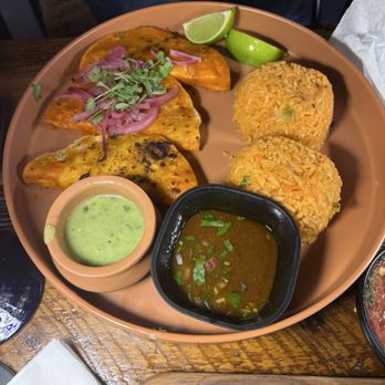 VIDA Cocina & Tequila - Birria tacos - New Mexican Cuisine Near Me - Altamonte Springs, Florida VIDA Cocina & Tequila - Birria tacos - New Mexican Cuisine Near Me - Altamonte Springs, Florida