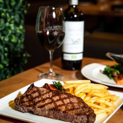 Houston Avenue Bar & Grill