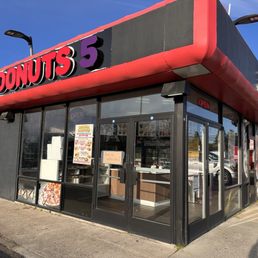Exterior photo of Manteca Donuts 5 - Rancho Cordova, California Exterior photo of Manteca Donuts 5 - Rancho Cordova, California
