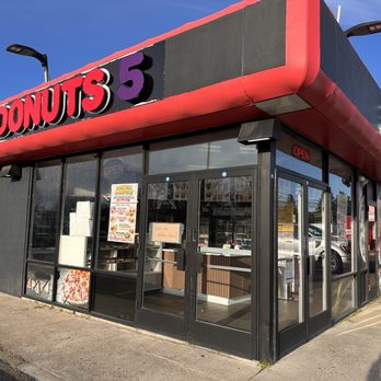 Manteca Donuts 5 - Donuts Near Me - Rancho Cordova, California Manteca Donuts 5 - Donuts Near Me - Rancho Cordova, California