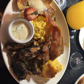 The Park at 14th - Prefix Brunch - Bars Near Me - Washington, DC, District of Columbia